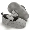 Premiers marcheurs Enfant Fille Bowknot Princesse Chaussures Paillettes Étoiles Semelle Souple Basse Sandales Supérieures Toile Antidérapante Mignonne Prewalker Berceau Baskets