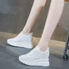 Scarpe Casual Fujin 10cm Vera Pelle Vulcanizzata Con Zeppa Piattaforma Donna Moda Sneakers Hollow Tacchi Nascosti Lace Up Aumento