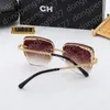 Okulary przeciwsłoneczne Kobiet Chanela Brand Men's Oversifised Rames Okulary przeciwsłoneczne Design 1325 Series Series Opcjonalnie z projektantem Capture Kolorowe i absolutne teraźniejszość