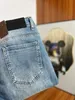 Spring and summer new denim jeans are comfortable to wear