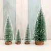 Artificial mini árvore de natal neve geada pequeno pinheiro diy artesanato decoração de mesa ornamentos de decoração de natal
