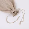 50 pz / lotto 7x9 10x14 13x18 15x20 17x23cm Sacchetti di lino con coulisse in iuta naturale per sacchetti di imballaggio per sacchetti regalo per feste Aggiungi logo G6dZ #