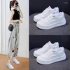 Casual Schoenen Witte Dames 2024 Lente Koreaanse Ronde Neus Platte Hardloop Dames Platform Sneakers Vrouw Vulcaniseer Trainers