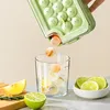 Moldes de cozimento fáceis de limpar molde de gelo conjunto de cubo de silicone com colher para uísque cocktail chá café crianças