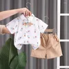 衣料品セット幼児の少年の夏の服セット