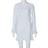 Повседневные платья Трикотажное мини-платье с открытой спиной и длинными рукавами с рюшами Свободные короткие женские сексуальные пляжные белые черные