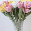 Fiori decorativi Apertura fatta a mano TULIPI BOUQUET ACCOPRIETTO A CRECHET FINUCIO ARTICIFICA TABELLA DECORE PER REGALO DI VALEGNA