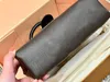 Klasik Stil Locky BB Tasarımcı Çanta Tote Deri Deri Omuz Çantaları Debriyaj Çanta Lüks Marka Mandalı Çantalar Akşam Paketleri