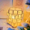 Cubo magico Lampada da scrivania Ricarica USB Pietra di sale Luce notturna 3 colori che cambiano Lampada di fragranza di cristallo Decorazione della stanza di casa 240321