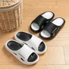Hemskor Nya design män skor icke-halksport tofflor sandaler inomhus utomhus badrum hem tofflor för tonåringar y240401