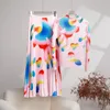 Vestidos de trabalho lanmrem moda plissado impressão colorida 2 peça conjunto feminino mangas compridas camiseta a linha saias streetwear 2024 primavera 22921