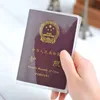 2pcs Travel Travel Passaporte de sujeira à prova d'água Cobertador de passaporte Carteira transparente PVC PVC Titulares de cartões de crédito Busin Coloque de cartão