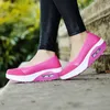 Scarpe da passeggio Primavera Estate Donna Cammina Altezza Aumento Ammortizzazione Sneakers Leggera Piattaforma Altalena Donna Taglia 35-42