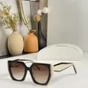 Okulary przeciwsłoneczne modne i eleganckie damskie kwadratowe oczy w stylu vintage czarny biały gradient kolor