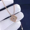Brand Originalité 925 Collier de trèfle de trèfle en diamant complet en argent sterling plaqué avec une chaîne de collier de pendentif en herbe