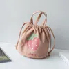 Mini Canvas DrawString Lunch Bag Handväska Kvinnlig Carto Strawberry Storage påse Lunchlåda Liten Tygväska Kvinnor Tyg Matväskor P2PU#