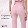 AL YOGA Yoga Leggings Mulheres Nova Fitness Cintura Alta Tridimensional Hip Lift com Bolso Esportes Calças Barbie