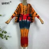 Lässige Kleider WINYI Plissee Damen Kleid Farbe Bohemian Print V-Ausschnitt Langarm Lose Wadenkaftan Stil 2024 Strandkaftan