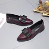 Sıradan Ayakkabı Slip-On Kadın Loafers için Çalışma 2024 Bahar kaymaz yumuşak deri açık sivri ayak parmağı düz kadın