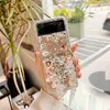 För Samsung Galaxy Z Flip 6 5 4 3 5G F7110 F7070 Rhinestones Crystal Pearl Crown Flower Wrist Luxury Phone Case Cover