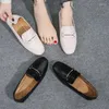 Freizeitschuhe Weiches Leder Bequeme flache Mokassin Femme Design Frühling Zwei trägt Slip-On-Loafer Plus Größe 42/43 Frauen Britische Creepers Flats