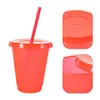 Engångskoppar Straws 2 st kopp med halmtäckning Kaffemuggar Plastiska återanvändbara lock och kallt bulkvattenflaskor