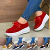 Casual Shoes Fashion Woman Vulcanize Breattable Lightweight Tjock Bottom Sneakers For Women Stor storlek Front Tie