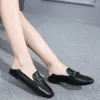 Freizeitschuhe Weiches Leder Bequeme flache Mokassin Femme Design Frühling Zwei trägt Slip-On-Loafer Plus Größe 42/43 Frauen Britische Creepers Flats