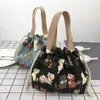 Sagni di bento borse giapponesi tote borse da pranzo a carto anime borse bullo pieghevole tiene due scatole da pranzo t8mv#