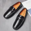 Freizeitschuhe 2024 Modetrends Loafer Herren Bequeme Flats Leder Klassisch Vielseitiger Stil Herren Fahren Weiche Sohle