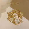 Brooches For Women White Shell Shirt Pin Romantic Imitation Pearl Garland CZ Sweater Cardigan Clip Brooche Fine Jewelry