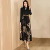 Abiti casual Donna Primavera Estate Stampa Abito lungo Moda Scava fuori Colletto alla coreana Manica Slim Elegante Nero squisito