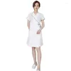 Robes de soirée Sauna Bain de pieds Femmes Uniformes blancs pour Spa Massage Femme Vêtements de travail Salon de beauté Robe de travail à manches courtes