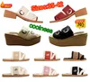 2024 Designer Kvinnor Ny stil tofflor Röd fast färgtryck Sandal tjock botten Botten Fashion House Slipper Wear Beach Summer Flat Coolness Slipper Storlek 35-48