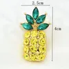 Brosches Luxury Crystal Pineapple Brooch Fruch Fruw Ladies Corsage Alloy Medallion For Banket Party Suit Coat Accessories