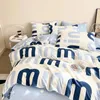 Set biancheria da letto Ins-Set copripiumino in cotone con lettere in bianco e nero. Letto stile Ins delicato sulla pelle 200x230 cm