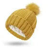 Bérets chapeau pour femmes hiver soie Satin doublé bonnets casquette Y2k boule de fourrure pompon tricoté casquettes hommes femme unisexe Crochet Bonnet