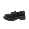 SURES BUTS BRITIMIN STYL CHOINW TOE MIN THEEL Women 2024 Spring Black Patent skóra Wysokiej jakości Mokasyny Porę Preppy Pump