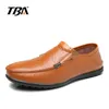 Chaussures de marche 2024 TBA hommes respirant Super léger charme cuir pour hommes T2070