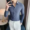 Business Men Shirt Mash Modna koszula z długim rękawem Mężczyźni Mężczyźni Meating Slim Fit Striped Shirts Men Men Formal Wear Blouse Homme 240318