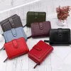 Carteras de mujer 2023 Nuevo lujo Rojo Negro Pequeño Mini Monedero Titular de la tarjeta de cerrojo Señora Cartera Cremallera Mujer Hebilla de cuero Monedero A2AK #