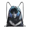 Personalizado Miércoles Addams Horror Comedia TV Mochila con cordón Bolsas Hombres Mujeres Gimnasio ligero Deportes Sackpack Sacos para viajar 45Kn #