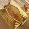 Клетчатая клетчатая сумка для макияжа с цветом