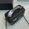 Classic Mini Designer Crossbodybodb Box Tote Tote Fashion Gentine Leather Pearl Handle Clutch Appeur Luxury Diamond Pattern Numéro de série Mandée Black Hands