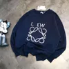 Loewve SWEATER Projektantka mody marka damskiej loe haftowany trójwymiarowy sweter z listu dla mężczyzn i kobiet
