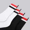 Skarpetki męskie Koreańskie paski w paski bawełniana załoga Casual Street Fashion Middle Tube Stockings 3 pary prezentowe