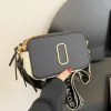 Çok renkli kamera çantası tasarımcı çanta çanta kadın geniş kayış omuz çantası moda kravat boya lüks deri italik flaş kayış çantası yüksek doku mini işaret çanta 002