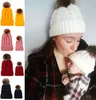 9 colori Cappelli lavorati a maglia Parentchild 2 pezzi Cappelli invernali in pelliccia calda Pom Baby Mom Pom Pom Beanie Berretto da sci Berretto lavorato a maglia DHL JY6834803574