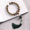 Set di orecchini e collana, braccialetto rosario portatile in legno di sandalo verde naturale, pendente ad anello flessibile con nappa pendente per auto, facile da abbinare