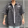 High Street Haftowana litera koszula z krótkim rękawem Hiphop Casual Retro Plaid Lapel Pół rękawów Chicano Top Summer Mens Wear 240321